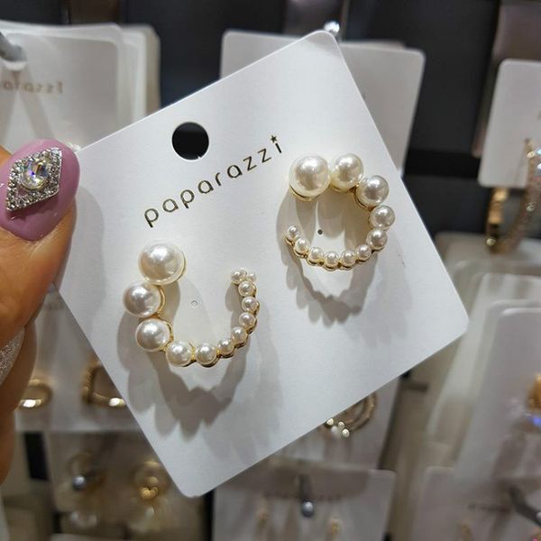 new simulated-pearl trendy round women dangle earrings pearl crescent earrings for women drops, Silver
new simulated-pearl trendy round women dangle earrings pearl crescent earrings for women drops, Silver