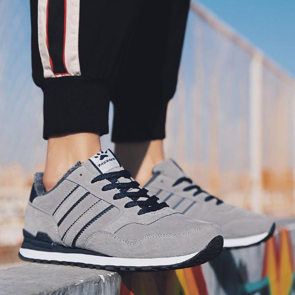 couple running shoes breathable outdoor male sports shoes lightweight sneakers women comfortable athletic training footwear
couple running shoes breathable outdoor male sports shoes lightweight sneakers women comfortable athletic training footwear