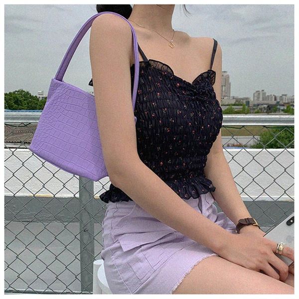 new 2020 crocodile baguette baguette bag under armpit bucket fashionable hand bill of lading shoulder women bag
new 2020 crocodile baguette baguette bag under armpit bucket fashionable hand bill of lading shoulder women bag