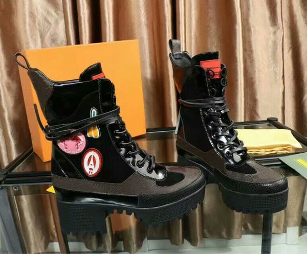 world tour paris patch laureate desert boot designers 2020 winter women boots platform spaceship ankle boots flamingos medal martin boots, Black
world tour paris patch laureate desert boot designers 2020 winter women boots platform spaceship ankle boots flamingos medal martin boots, Black