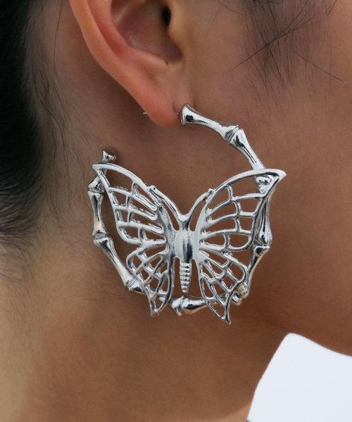 temperament business hollow out c - shaped earrings for women simple bamboo ring creative butterfly studs, Golden;silver
temperament business hollow out c - shaped earrings for women simple bamboo ring creative butterfly studs, Golden;silver