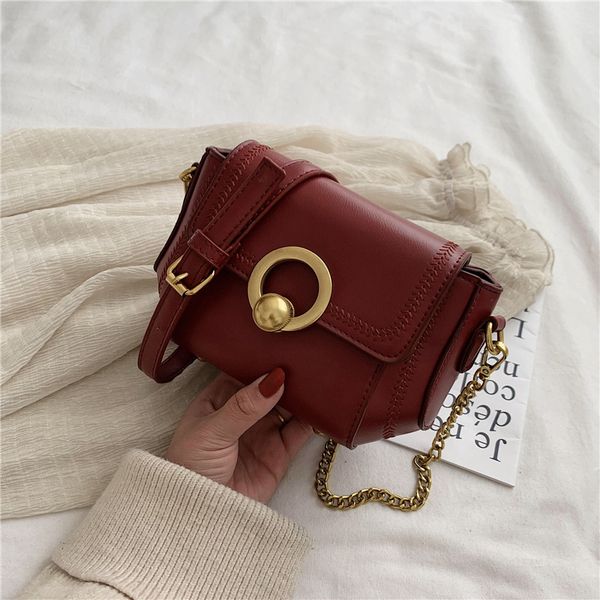 2020 new women's shoulder bag early spring new fashion retro small square bag wild casual ladies messenger chain
2020 new women's shoulder bag early spring new fashion retro small square bag wild casual ladies messenger chain