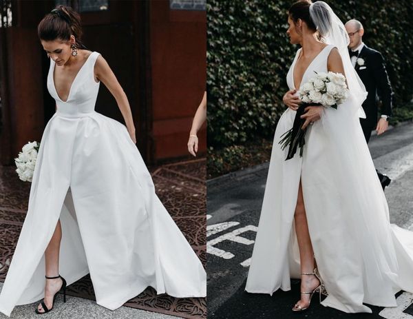 2022 fashion country wedding dress v neck high front slit satin open back princess with train wedding bridal gowns vestido de novia, White
2022 fashion country wedding dress v neck high front slit satin open back princess with train wedding bridal gowns vestido de novia, White