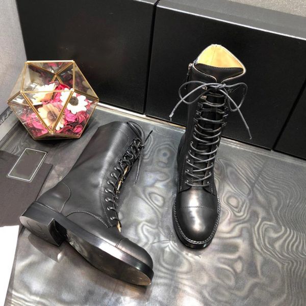 высокое качество шнурках телячьей boots женщины круглый toe casual стиль street style обычная кожа мода обувь дизайнер люкс мартеновские пин
высокое качество шнурках телячьей boots женщины круглый toe casual стиль street style обычная кожа мода обувь дизайнер люкс мартеновские пин
