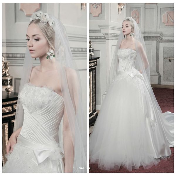 2019 strapless a-line satin wedding dresses lace appliques beaded bridal gowns princess vestidos de marriage custom middle east robe, White
2019 strapless a-line satin wedding dresses lace appliques beaded bridal gowns princess vestidos de marriage custom middle east robe, White