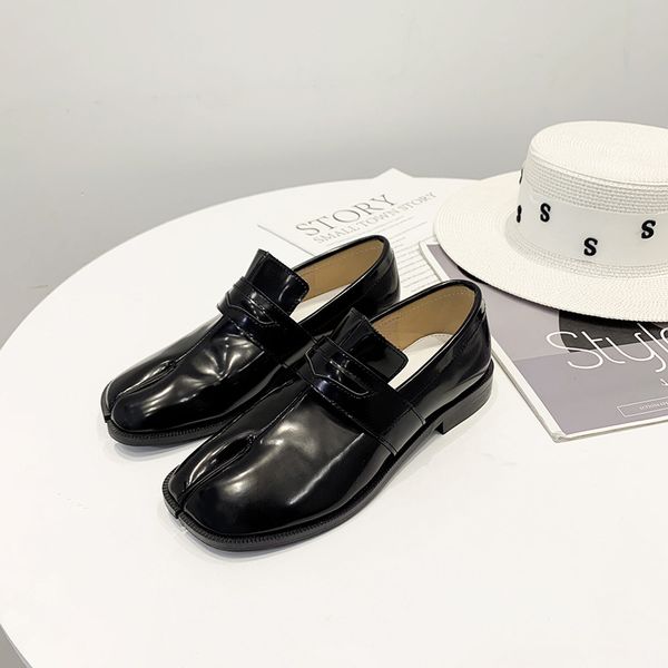 retro woman shoes loafers with fur oxfords women's casual female sneakers autumn shallow mouth flats slip-on square toe modis, Black
retro woman shoes loafers with fur oxfords women's casual female sneakers autumn shallow mouth flats slip-on square toe modis, Black