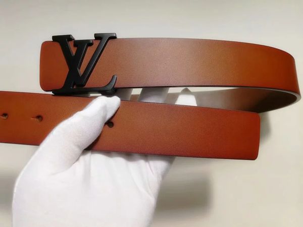 2019 brand belt pointed belts designer belts fashion real leather belt luxury belts for mens and women business belt and with box, Black;brown
2019 brand belt pointed belts designer belts fashion real leather belt luxury belts for mens and women business belt and with box, Black;brown