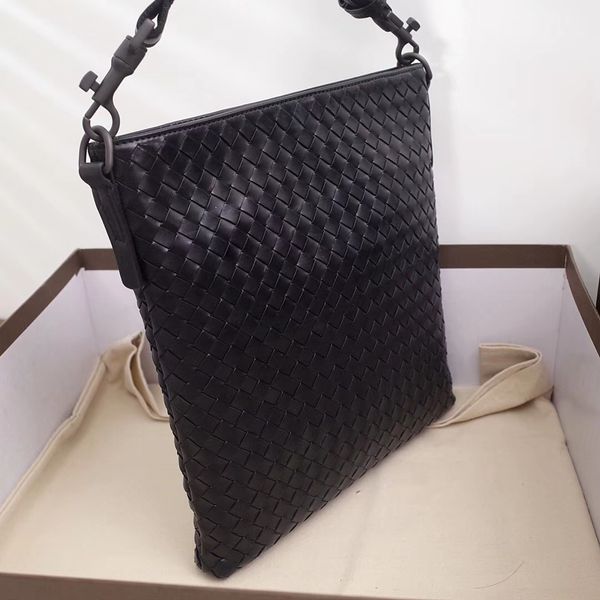 7stars wholesale designer classic european crochet hand woven genuine real leather shoulder bag men message bag crossbody bag
7stars wholesale designer classic european crochet hand woven genuine real leather shoulder bag men message bag crossbody bag