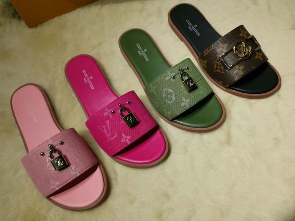 2019 leather men slippers soft cowhide lazy women shoes luxury metal buckle beach slippers mules princetown relaxation classic slippers, Black
2019 leather men slippers soft cowhide lazy women shoes luxury metal buckle beach slippers mules princetown relaxation classic slippers, Black