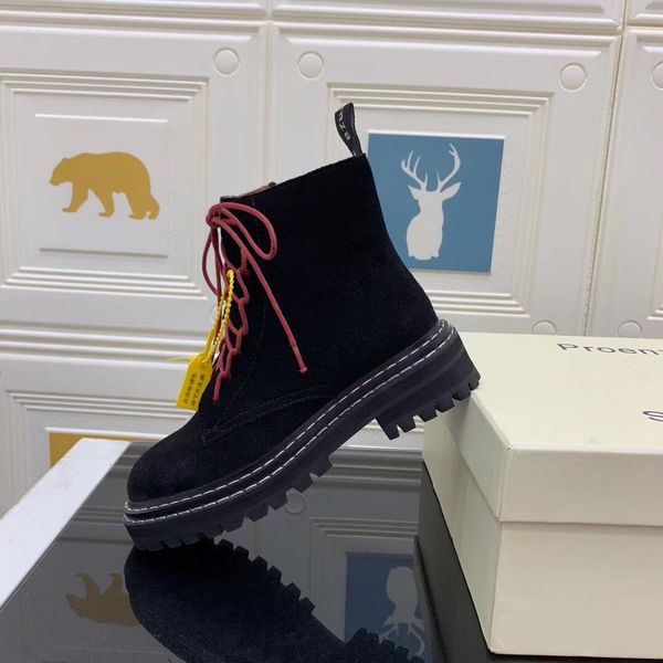 2019 autumn and winter ladies fashion flat martin boots women winter boots lace up suede waterproof motorcycle boots size 35-40
2019 autumn and winter ladies fashion flat martin boots women winter boots lace up suede waterproof motorcycle boots size 35-40