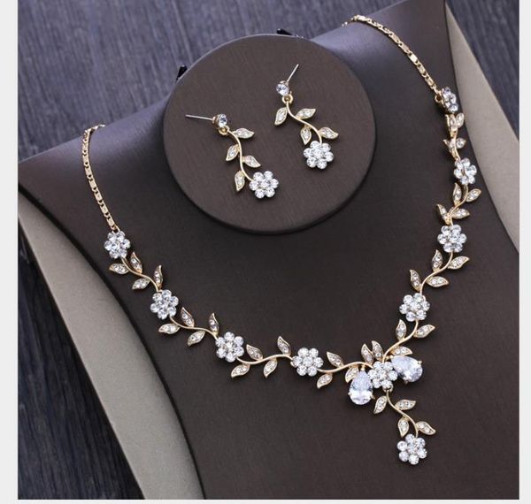 little flower necklace bride's marriage jewelry wedding garment accessories necklace earrings two-piece set, Slivery;golden
little flower necklace bride's marriage jewelry wedding garment accessories necklace earrings two-piece set, Slivery;golden
