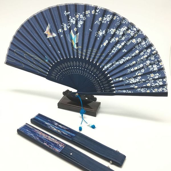 20cm retro bamboo wooden fan summer accessory art folding carved hand fan for wedding
20cm retro bamboo wooden fan summer accessory art folding carved hand fan for wedding