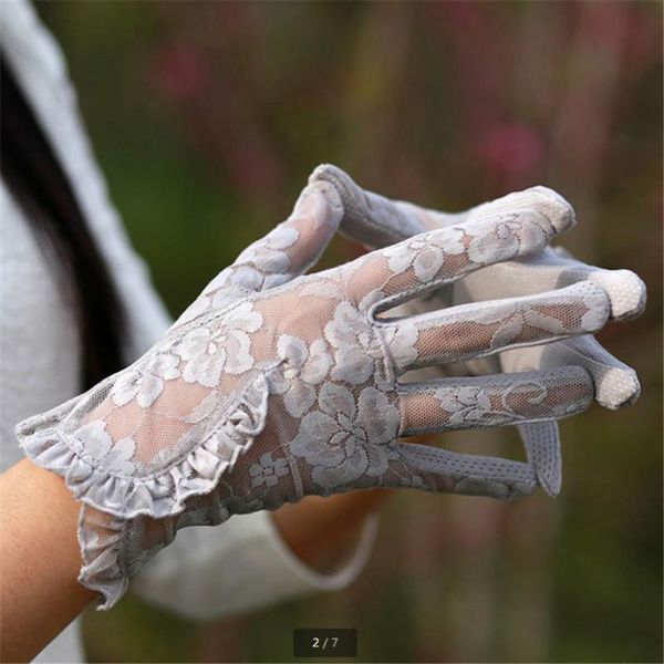 sun protection gloves ladies summer driving anti-uv lace stretch short spring and autumn thin section d10, Blue;gray
sun protection gloves ladies summer driving anti-uv lace stretch short spring and autumn thin section d10, Blue;gray