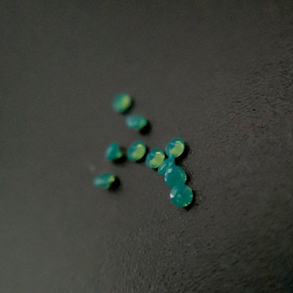 #208/1 high temperature resistance nano gems facet round 0.8-2.2mm dark chrysoprase bluish green synthetic gemstone 2000pcs/lot mixed sizes, Black
#208/1 high temperature resistance nano gems facet round 0.8-2.2mm dark chrysoprase bluish green synthetic gemstone 2000pcs/lot mixed sizes, Black