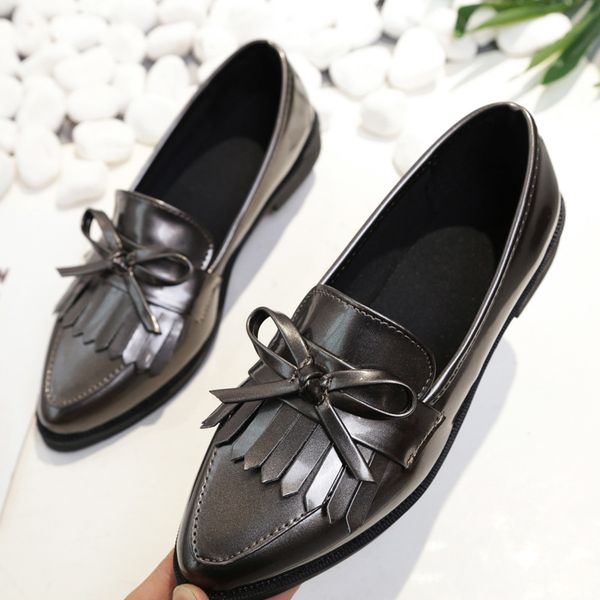brand shoes woman casual tassel bow pointed toe black oxford shoes for women flats comfortable slip on women gift
brand shoes woman casual tassel bow pointed toe black oxford shoes for women flats comfortable slip on women gift
