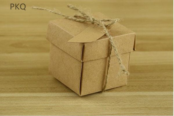 100pcs wedding gifts for guests kraft paper candy box small square cardboard boxes for packaging gift box 5*5*5 cm
100pcs wedding gifts for guests kraft paper candy box small square cardboard boxes for packaging gift box 5*5*5 cm