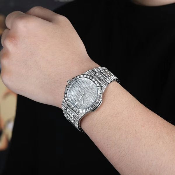 iced out wristwatch for men luxury designer mens bling diamond quartz watch hip hop gold silver rose gold gunblack jewelry watches love gift, Slivery;brown
iced out wristwatch for men luxury designer mens bling diamond quartz watch hip hop gold silver rose gold gunblack jewelry watches love gift, Slivery;brown