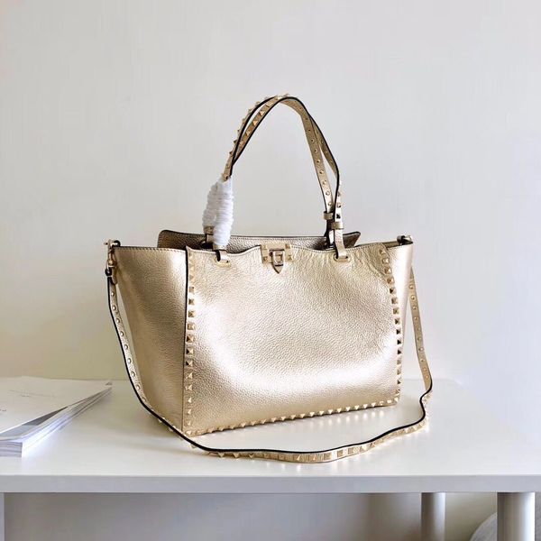 new fashion handbag shoulder bag golden rivet dating date black valentine's day bag small size black gold silver champagne
new fashion handbag shoulder bag golden rivet dating date black valentine's day bag small size black gold silver champagne