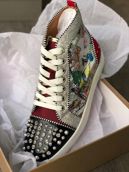 Лучшего качество кроссовки Red Bottom ботинка High Cut Замша Spike Дорогой обувь для мужчин и женщин обуви партии свадебного кристалла кожаных кроссовок
Лучшего качество кроссовки Red Bottom ботинка High Cut Замша Spike Дорогой обувь для мужчин и женщин обуви партии свадебного кристалла кожаных кроссовок