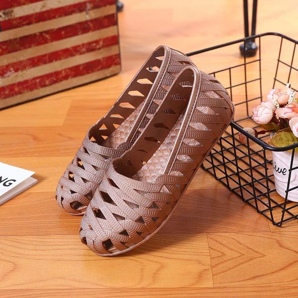 110 slippers rubber slide sandal floral brocade men slipper gear bottoms flip flops women striped beach causal slipper with box size:35-45, Black
110 slippers rubber slide sandal floral brocade men slipper gear bottoms flip flops women striped beach causal slipper with box size:35-45, Black