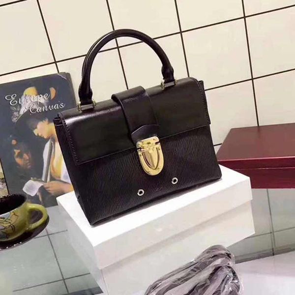 2019 brand fashion designer bags classic casual crossbody bag fashion shoulder bag simple generous tote bag
2019 brand fashion designer bags classic casual crossbody bag fashion shoulder bag simple generous tote bag