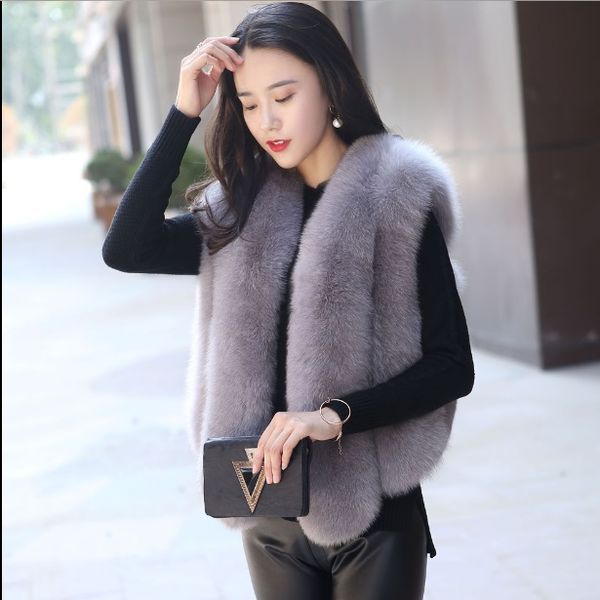 fluffy casaco inverno women fluffy fur vest 2020 winter thick faux fur vest sleeveless v-neck short waistcoat xl740, Black;white
fluffy casaco inverno women fluffy fur vest 2020 winter thick faux fur vest sleeveless v-neck short waistcoat xl740, Black;white