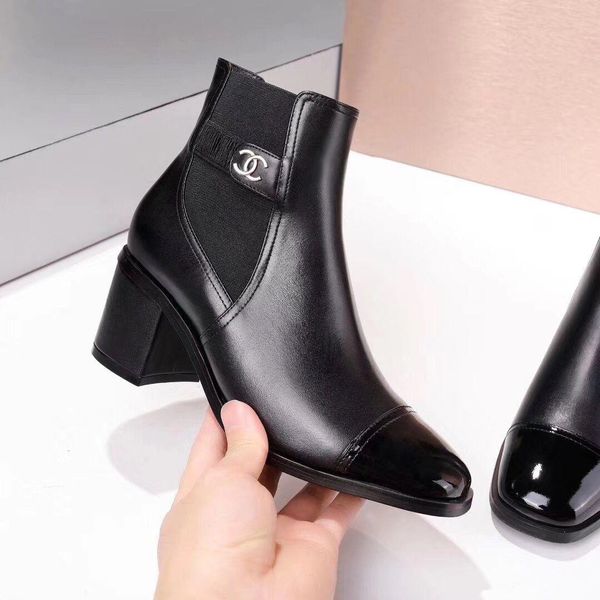 designer high heel shoes 2020 black retro shoes ultra medium tube boots leather womens shoes boots for ladies fall winter boots
designer high heel shoes 2020 black retro shoes ultra medium tube boots leather womens shoes boots for ladies fall winter boots