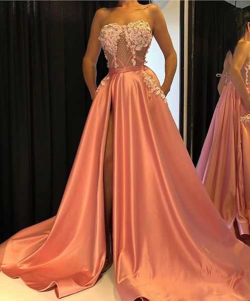 sweetheart satin evening dresses lace up back formal gown lace appliques long prom dresses a line abendkleider with high split, Black;red
sweetheart satin evening dresses lace up back formal gown lace appliques long prom dresses a line abendkleider with high split, Black;red