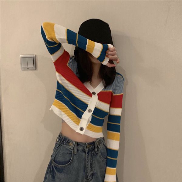 2020 spring and autumn new youth popular female color matching striped v-neck sweater fashion casual slim cardigan red / green, White
2020 spring and autumn new youth popular female color matching striped v-neck sweater fashion casual slim cardigan red / green, White
