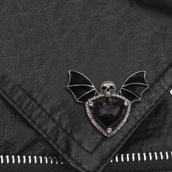 fashion punk skull crystal brooch women rhinestone halloween skull bat wings brooch lapel pin backpack jeans accessories, Gray
fashion punk skull crystal brooch women rhinestone halloween skull bat wings brooch lapel pin backpack jeans accessories, Gray