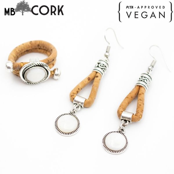 cork jewelry set ring and earrings with natural pearl original from portugal natural materials wooden jewelry set-073-1, Silver
cork jewelry set ring and earrings with natural pearl original from portugal natural materials wooden jewelry set-073-1, Silver