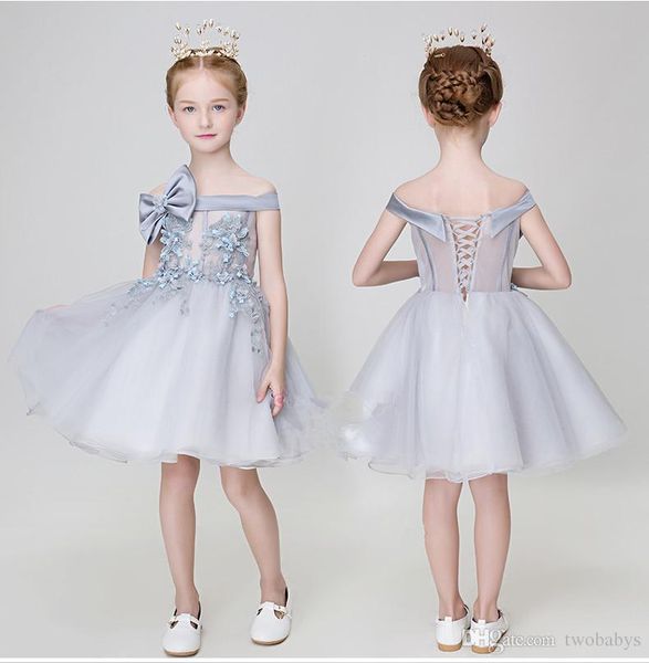 steel gray floral girl gown 2019 children' wedding gown applique bow ball gown first evening dresses, White;blue
steel gray floral girl gown 2019 children' wedding gown applique bow ball gown first evening dresses, White;blue