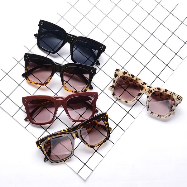new black clear oversized square sunglasses sunglasses women gradient summer style classic sun glasses female big square oculos de sol, White;black
new black clear oversized square sunglasses sunglasses women gradient summer style classic sun glasses female big square oculos de sol, White;black