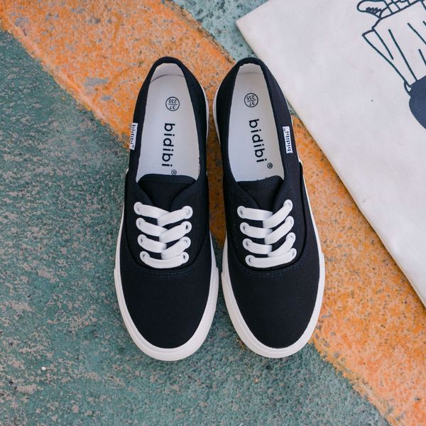 canvas shoes ins thick bottom wild korean students three vulcanized shoes super fire casual white on behalf of, Black
canvas shoes ins thick bottom wild korean students three vulcanized shoes super fire casual white on behalf of, Black