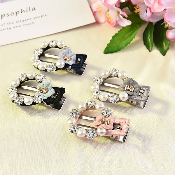 2019 new fashion women girls pearl rhinestone hairpin hanfa card bangs clip hair accessories duckbill hair pin clip, Golden;white
2019 new fashion women girls pearl rhinestone hairpin hanfa card bangs clip hair accessories duckbill hair pin clip, Golden;white