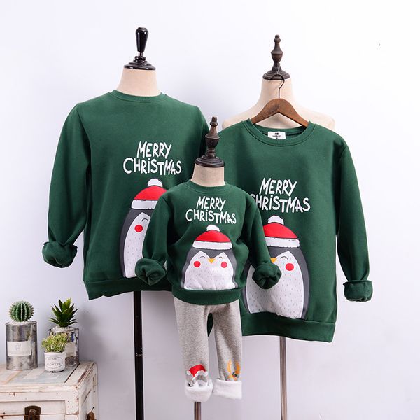family christmas matching velvet sweaters 2019 winter mom father daughter son penguin print sweatshirts mother me family clothes y191109, White;black
family christmas matching velvet sweaters 2019 winter mom father daughter son penguin print sweatshirts mother me family clothes y191109, White;black
