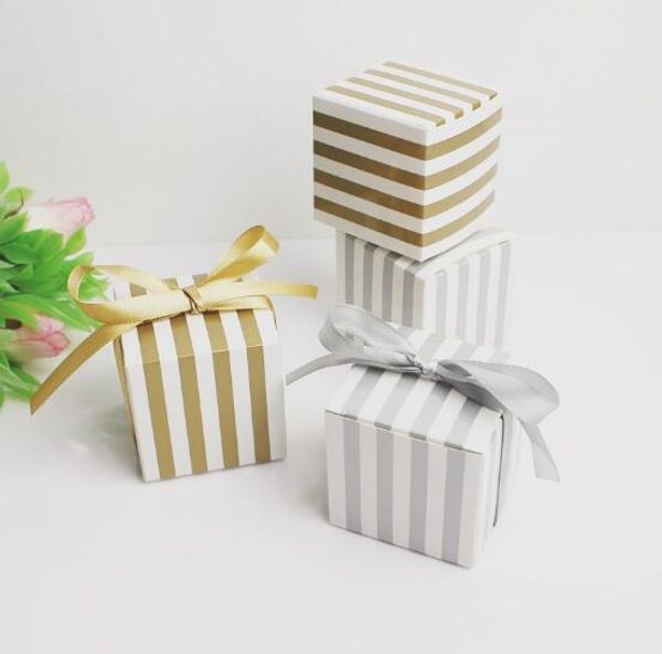 50pcs creative gold / silver striped square style wedding favors candy boxes party supplies gift box chocolate box bomboniera
50pcs creative gold / silver striped square style wedding favors candy boxes party supplies gift box chocolate box bomboniera