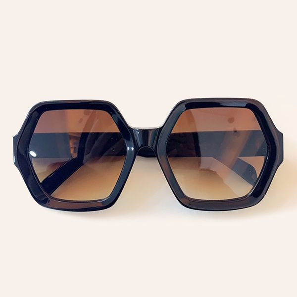 2020 new fashion eyewear sunglasses for women brand designer feminino vintage with box, White;black
2020 new fashion eyewear sunglasses for women brand designer feminino vintage with box, White;black