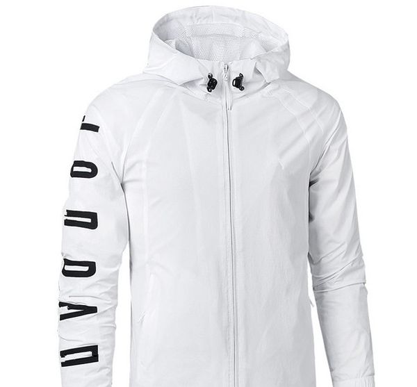 fashion-designer mens windbreaker brand logo thin jacket active running outer men's jackets sports wear outer coats, Black;brown
fashion-designer mens windbreaker brand logo thin jacket active running outer men's jackets sports wear outer coats, Black;brown
