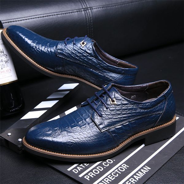luxury men dress shoes bullock breathable genuine leather lace up dress shoes brogues gentleman party business casual men oxford shoes q-585, Black
luxury men dress shoes bullock breathable genuine leather lace up dress shoes brogues gentleman party business casual men oxford shoes q-585, Black