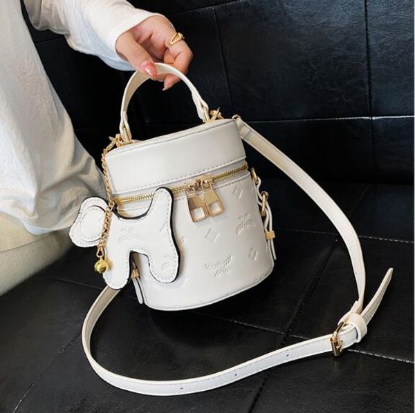 2020 senior small bucket bag women round shoulder bags pu selling crossbody new element high quality
2020 senior small bucket bag women round shoulder bags pu selling crossbody new element high quality