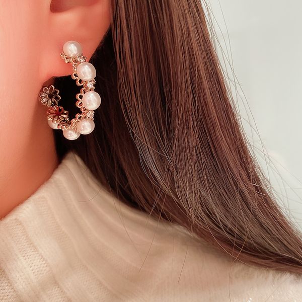 earrings fashion rhinestone round earrings vintage jewelry for woman party gift, Golden;silver
earrings fashion rhinestone round earrings vintage jewelry for woman party gift, Golden;silver