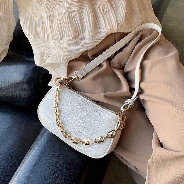 original design summer fashion chain shoulder bag elegant stone pattern armpit bag handbag width 21cm height 11cm thickness 5cm
original design summer fashion chain shoulder bag elegant stone pattern armpit bag handbag width 21cm height 11cm thickness 5cm