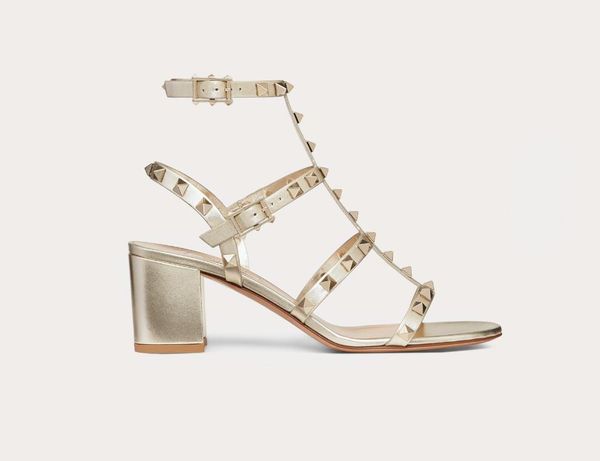 famous ladies studs sandals leather black nude brown women's flat summer rock gladiator sandals party dress zapatos mujer with box
famous ladies studs sandals leather black nude brown women's flat summer rock gladiator sandals party dress zapatos mujer with box