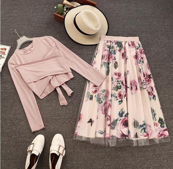 two piece dress women irregular bowknot solid vintage floral t shirt+mesh skirts suits skirt sets elegant woman set, White
two piece dress women irregular bowknot solid vintage floral t shirt+mesh skirts suits skirt sets elegant woman set, White