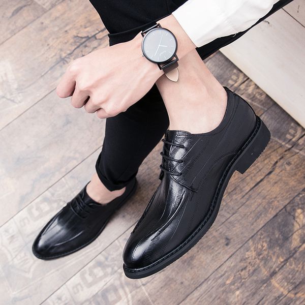 popular new men shoes business-style casual leather shoes middle-aged soft leather korean-style four seasons autumn breathable shoes, Black
popular new men shoes business-style casual leather shoes middle-aged soft leather korean-style four seasons autumn breathable shoes, Black