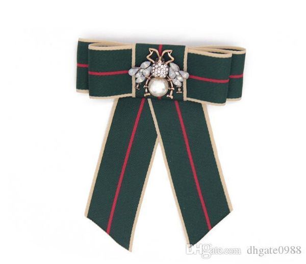2019 fashion europe and america luxury designer pins brooches gold plated latter brooches pins for men women for party 8924, Gray
2019 fashion europe and america luxury designer pins brooches gold plated latter brooches pins for men women for party 8924, Gray
