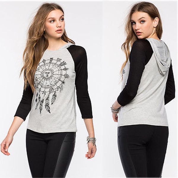 womens contrast totem printed hooded t-shirt tee with hat long sleeve gray color tee, White
womens contrast totem printed hooded t-shirt tee with hat long sleeve gray color tee, White