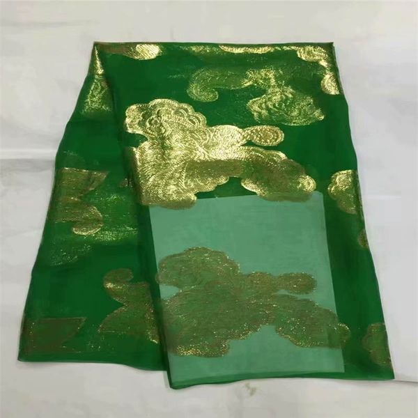 5yards/lot 140cm width designer 100% pure natural silk chiffon fabric dark l60580, Black;white
5yards/lot 140cm width designer 100% pure natural silk chiffon fabric dark l60580, Black;white
