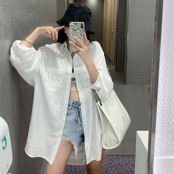 jacquard languid lazy wind long style bask in shirt web celebrity with a loose casual bottom wear white shirt blouse
jacquard languid lazy wind long style bask in shirt web celebrity with a loose casual bottom wear white shirt blouse